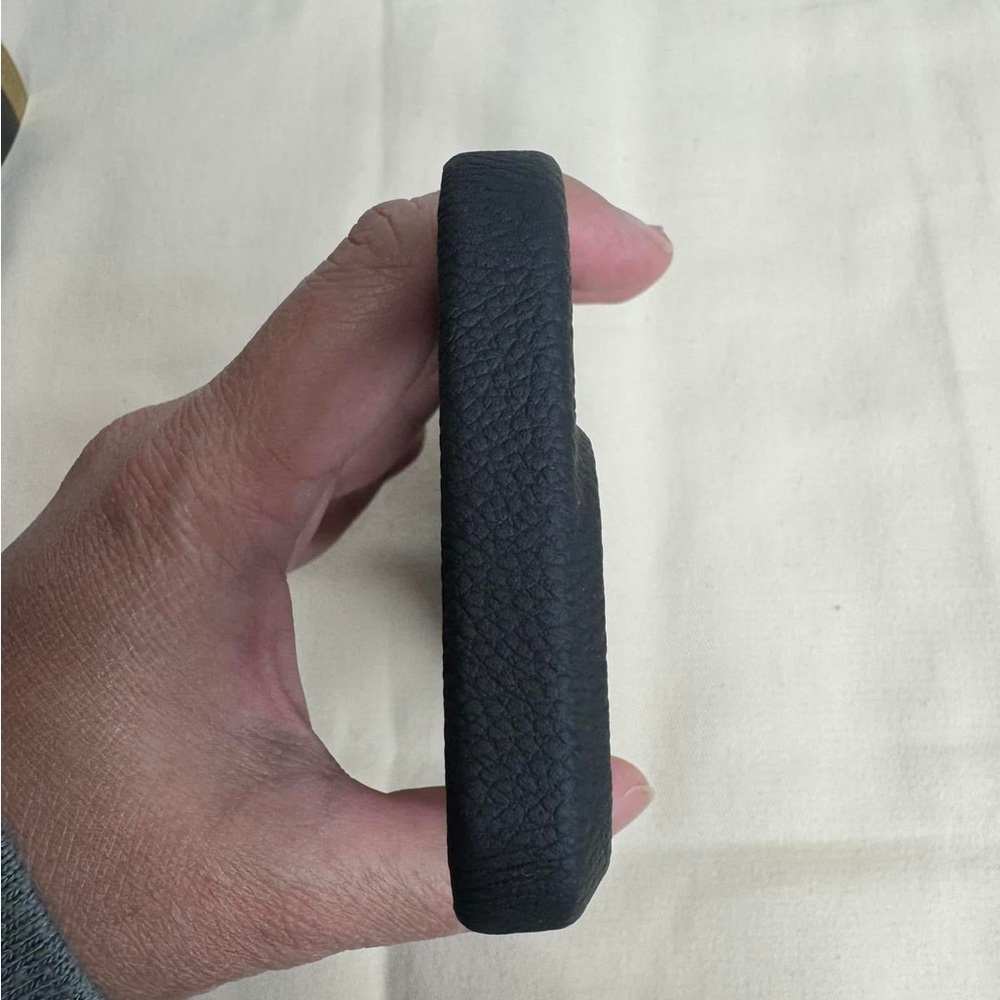 Louis Vuitton IPhone Case - Picture 5 of 9